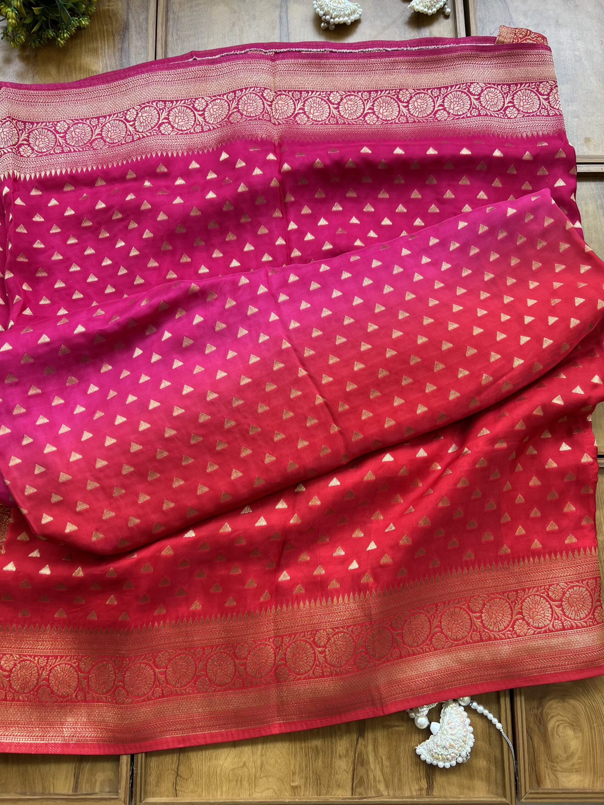 Red Rani Ombre HO Silk Saree with Bandhani Dupatta - Image 6