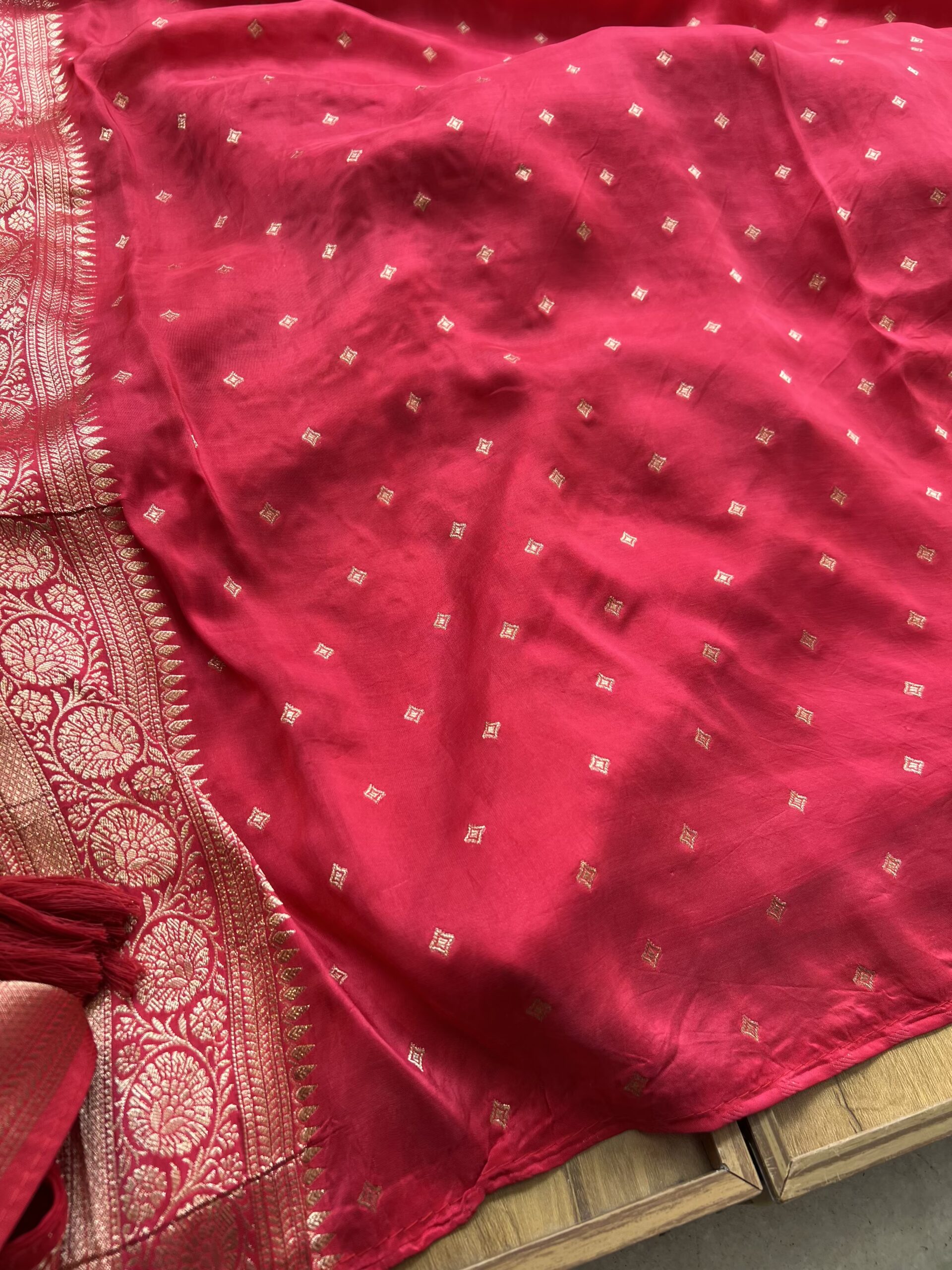 Red Rani Ombre HO Silk Saree with Bandhani Dupatta - Image 5