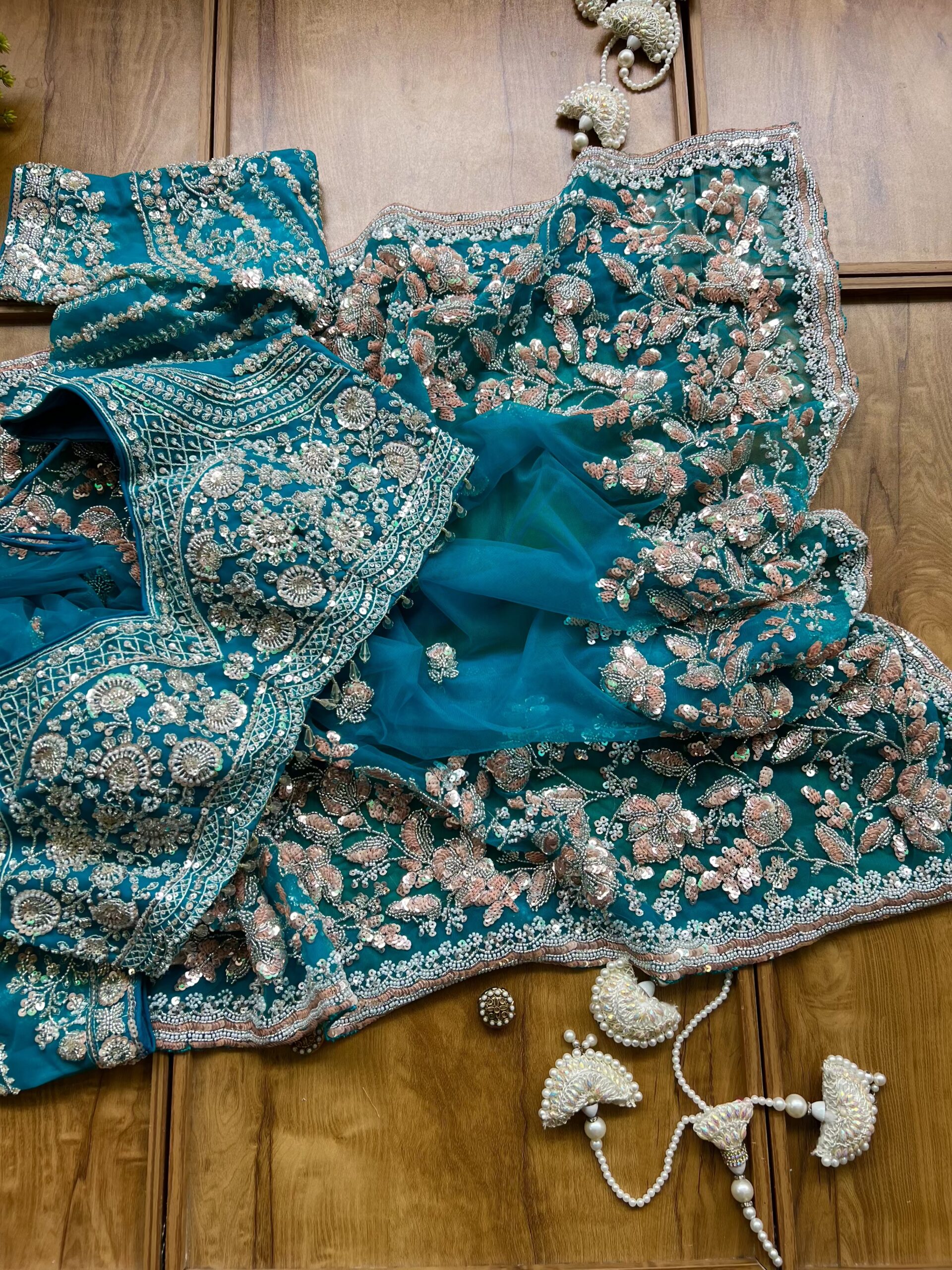 Firozi Blue Net Handwork Heavy Floral Border Saree with Stitched Blouse - Image 5
