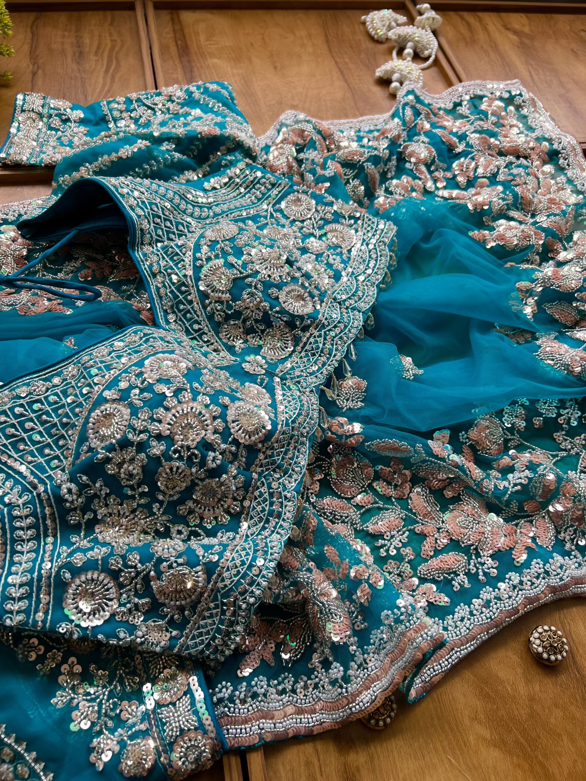 Firozi Blue Net Handwork Heavy Floral Border Saree with Stitched Blouse - Image 6