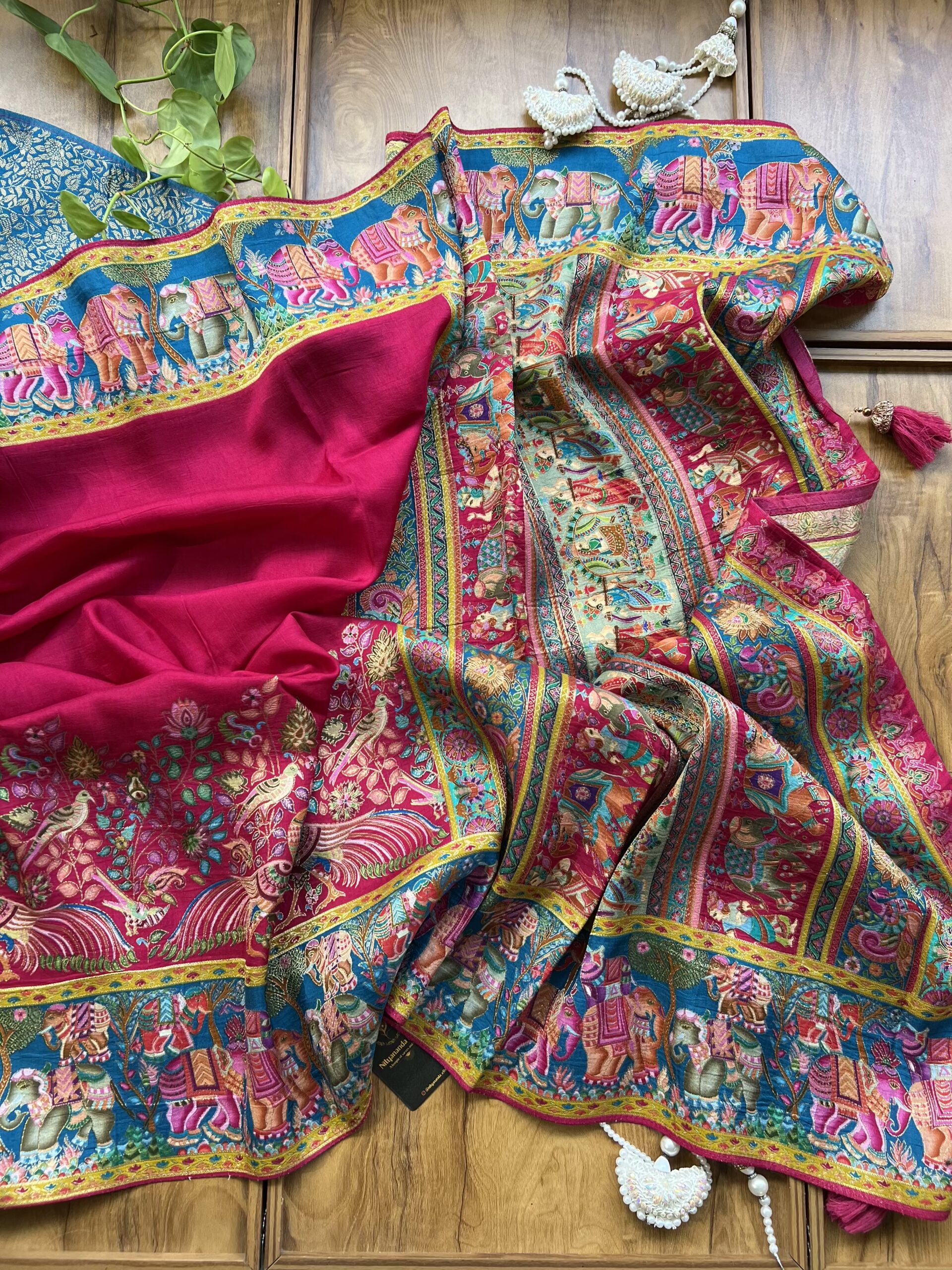 Magenta Pink Maheshwari Silk Saree With Khaddi Rangkaat & Royal Forest Weave - Image 4