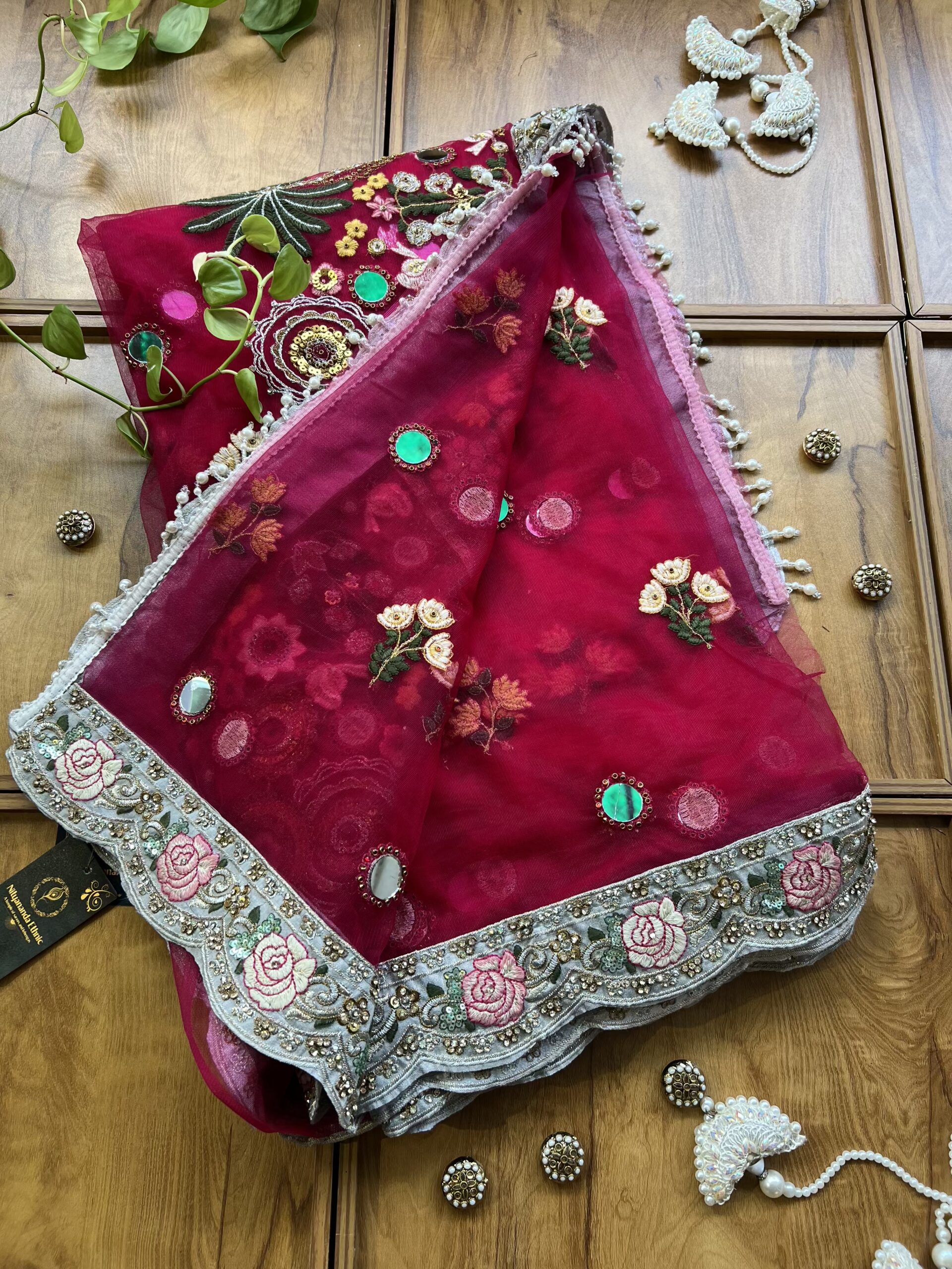 Magenta Net Multithread Mirror Work Saree with Stitched Blouse - Image 4