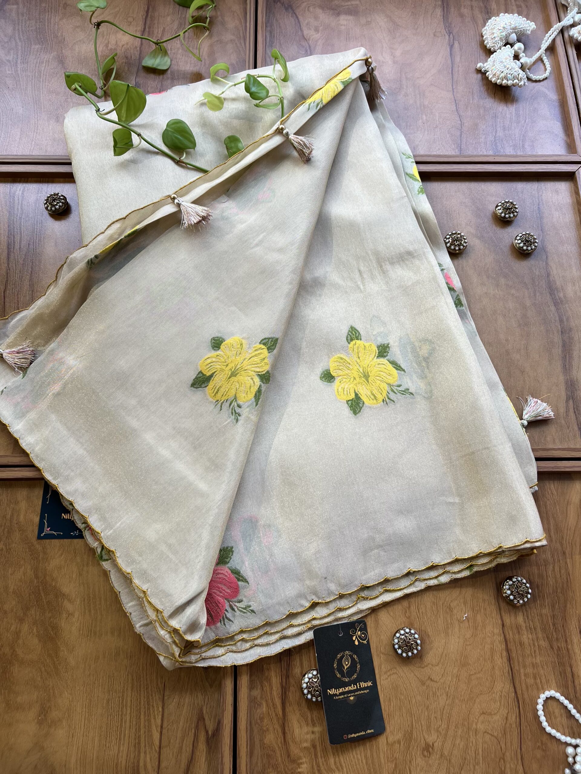 Ivory Cosmos Silk Saree with Multicolor Resham Flower Bootas - Image 3