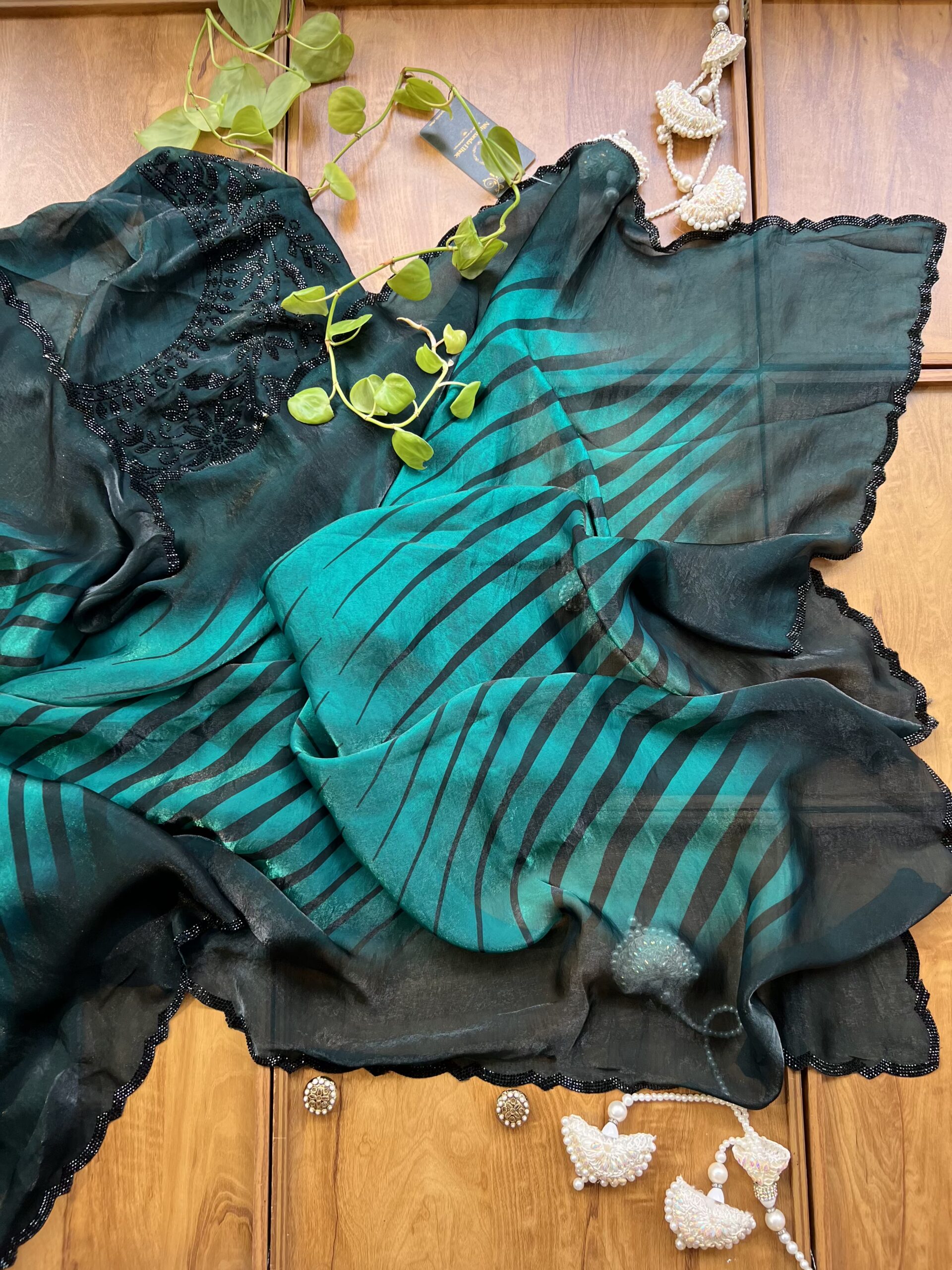 Deep Rama Green Black Leheriya Fendi Silk Saree with Stone Border - Image 4