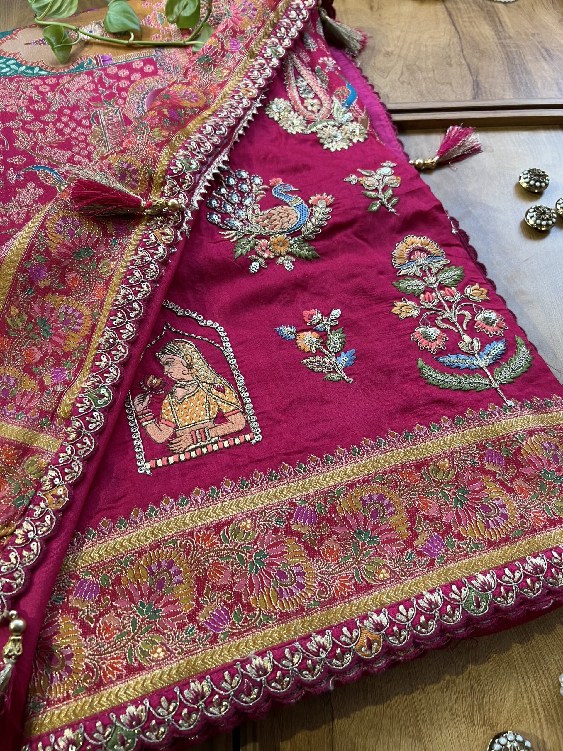Magenta Maheshwari Silk Half & Half Saree with Khaddi Rangkaat & 3D Artwork - Image 4
