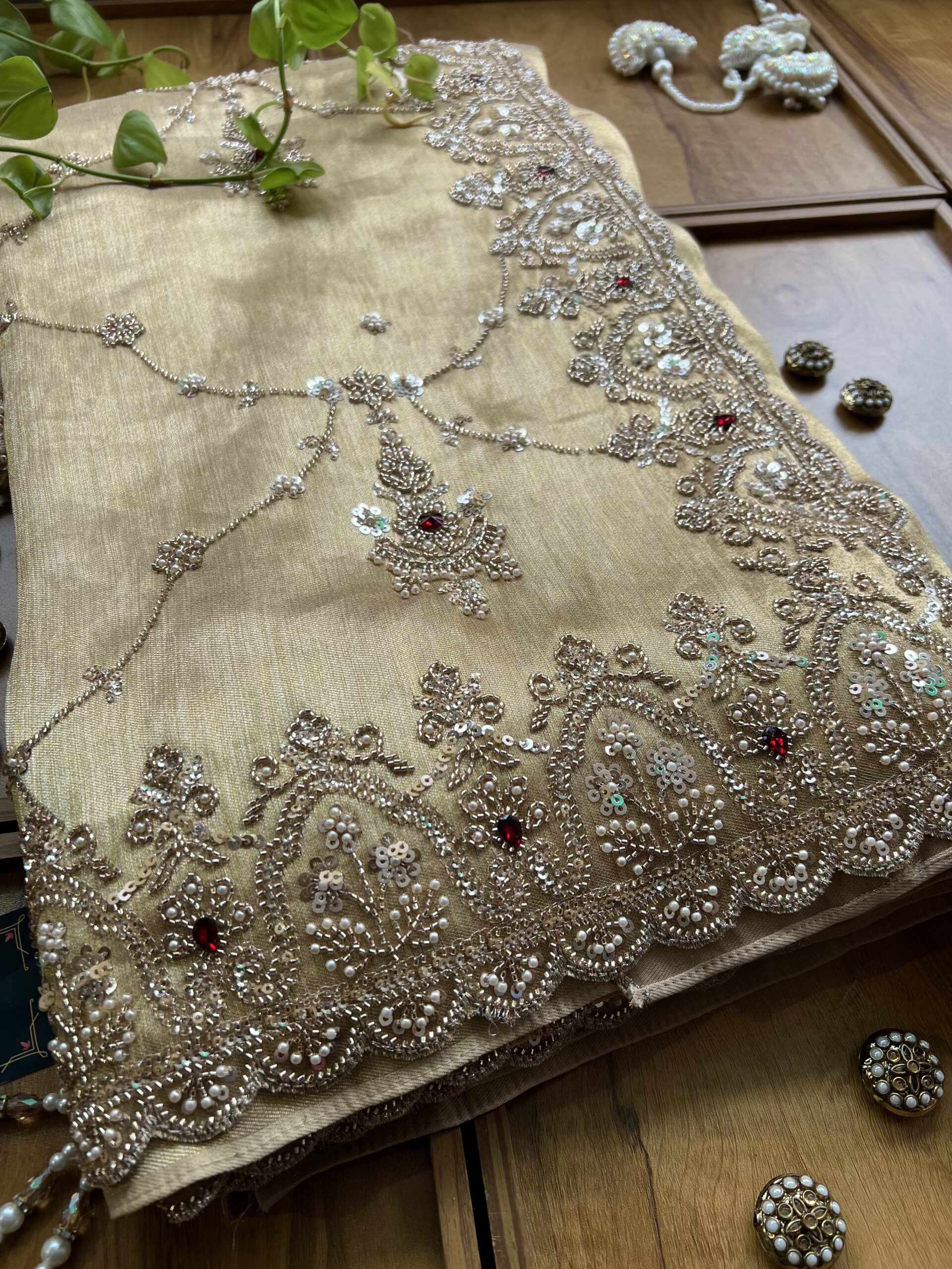Golden Tissue Silk Heavy Jhumka Jaal Saree - Image 2