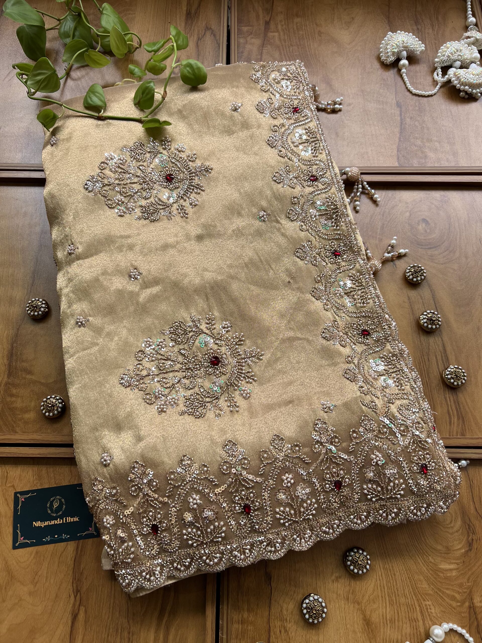Golden Tissue Silk Heavy Jhumka Jaal Saree - Image 4
