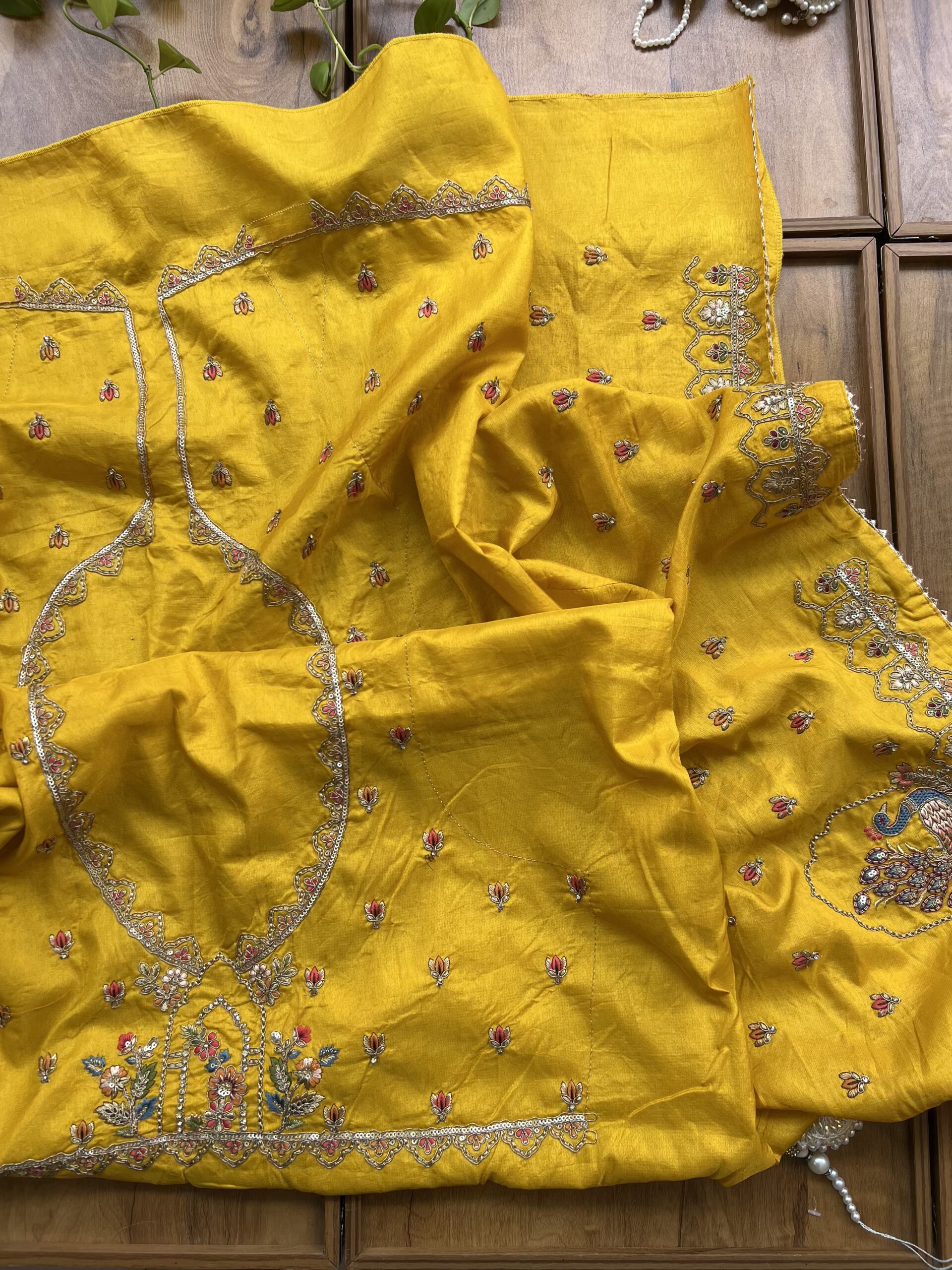 Mustard Maheshwari Silk Half & Half Saree with Khaddi Rangkaat & 3D Artwork - Image 5