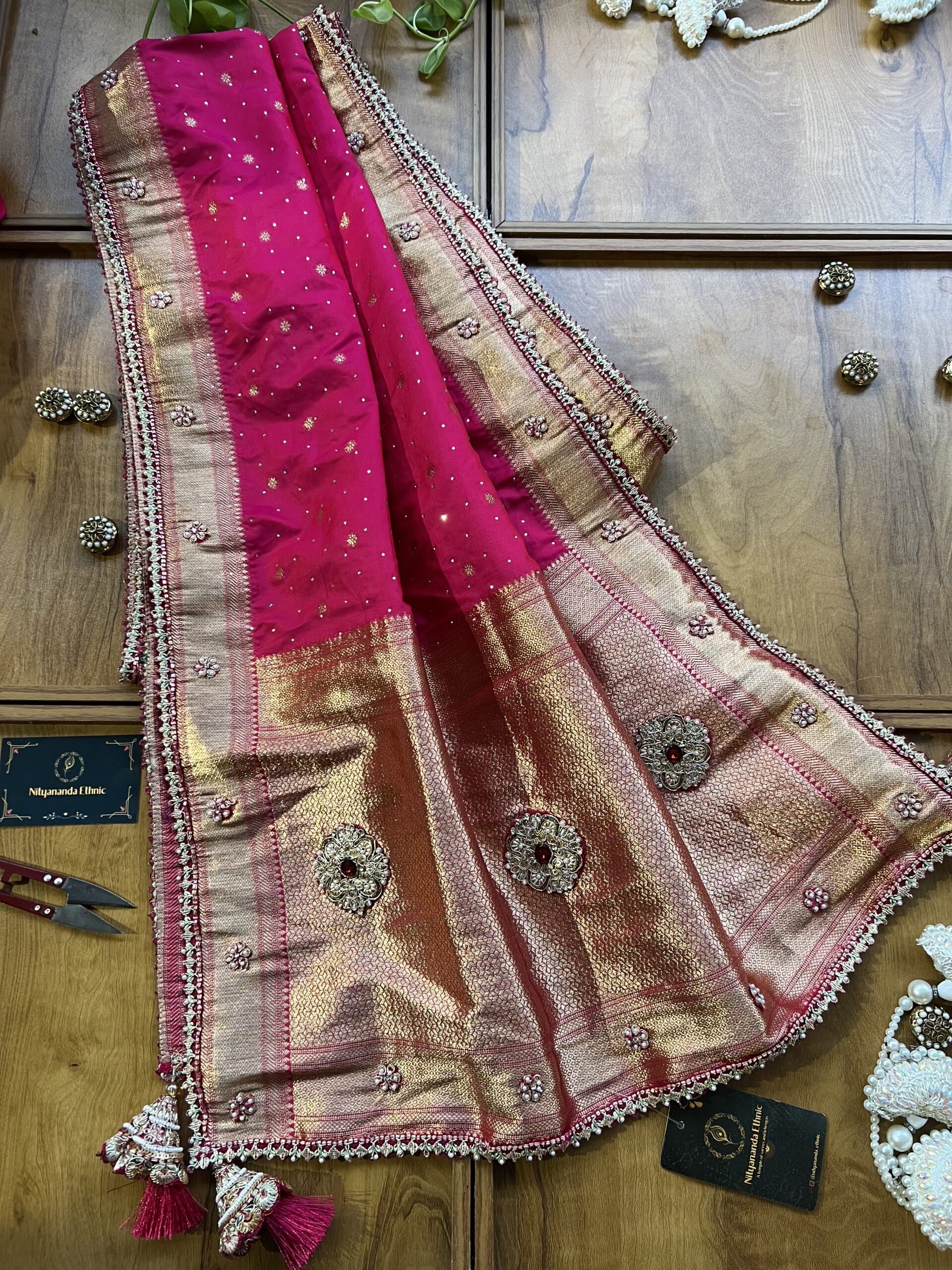 Magenta Banarasi Bridal Saree with Heavy Embroidery Border & Dupatta - Image 5