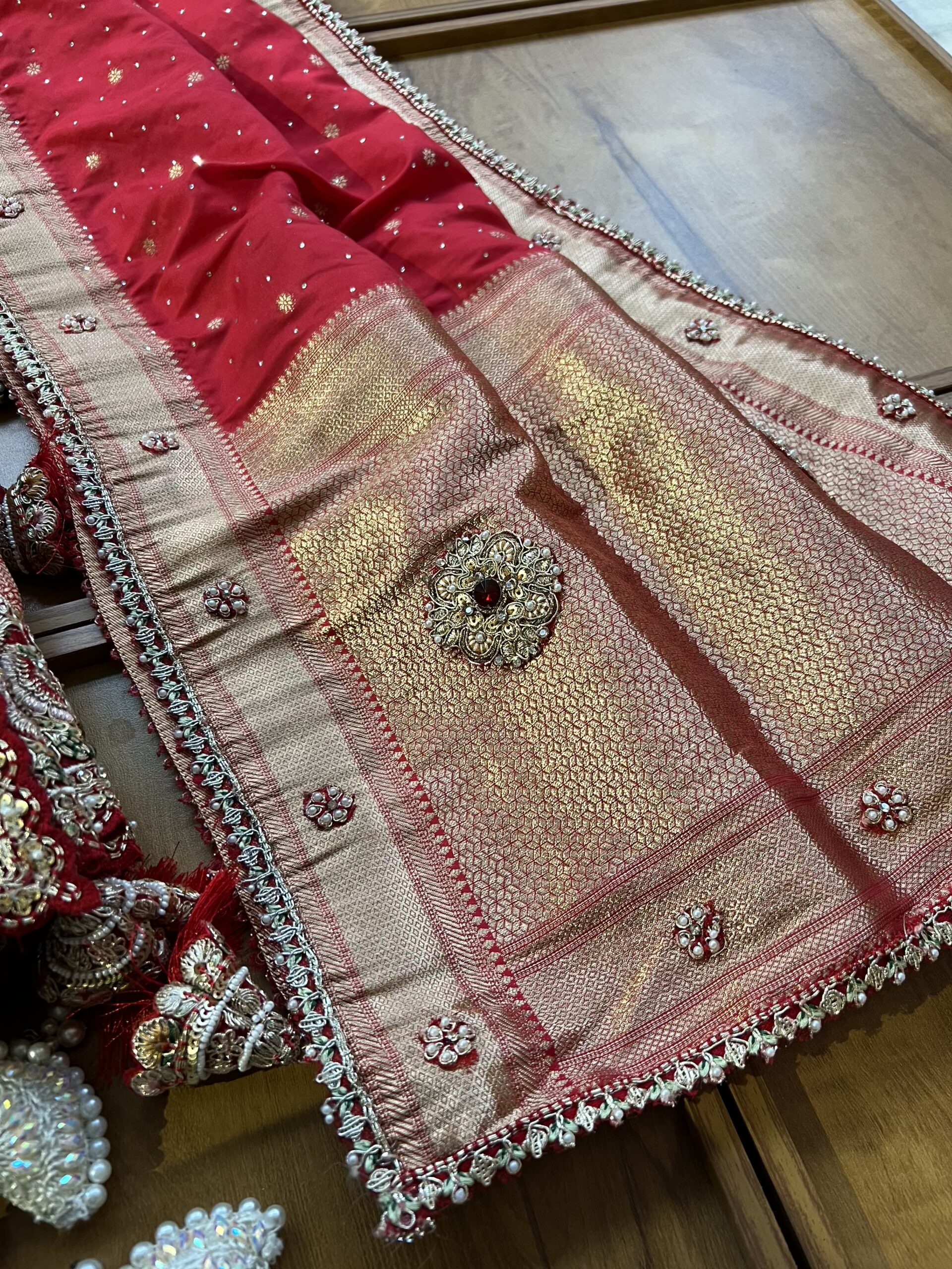 Red Banarasi Bridal Saree with Heavy Embroidery Border & Dupatta - Image 5