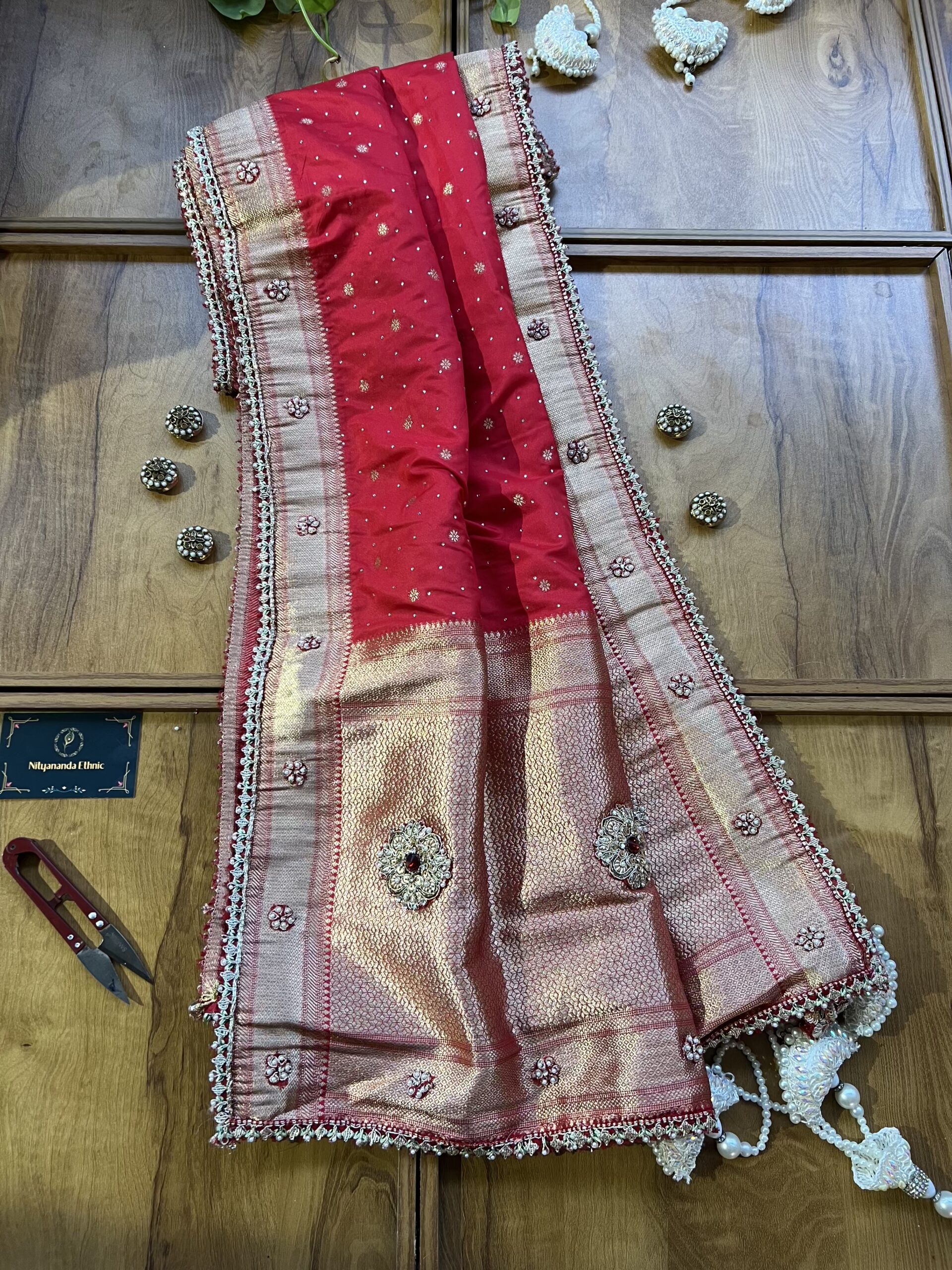 Red Banarasi Bridal Saree with Heavy Embroidery Border & Dupatta - Image 4