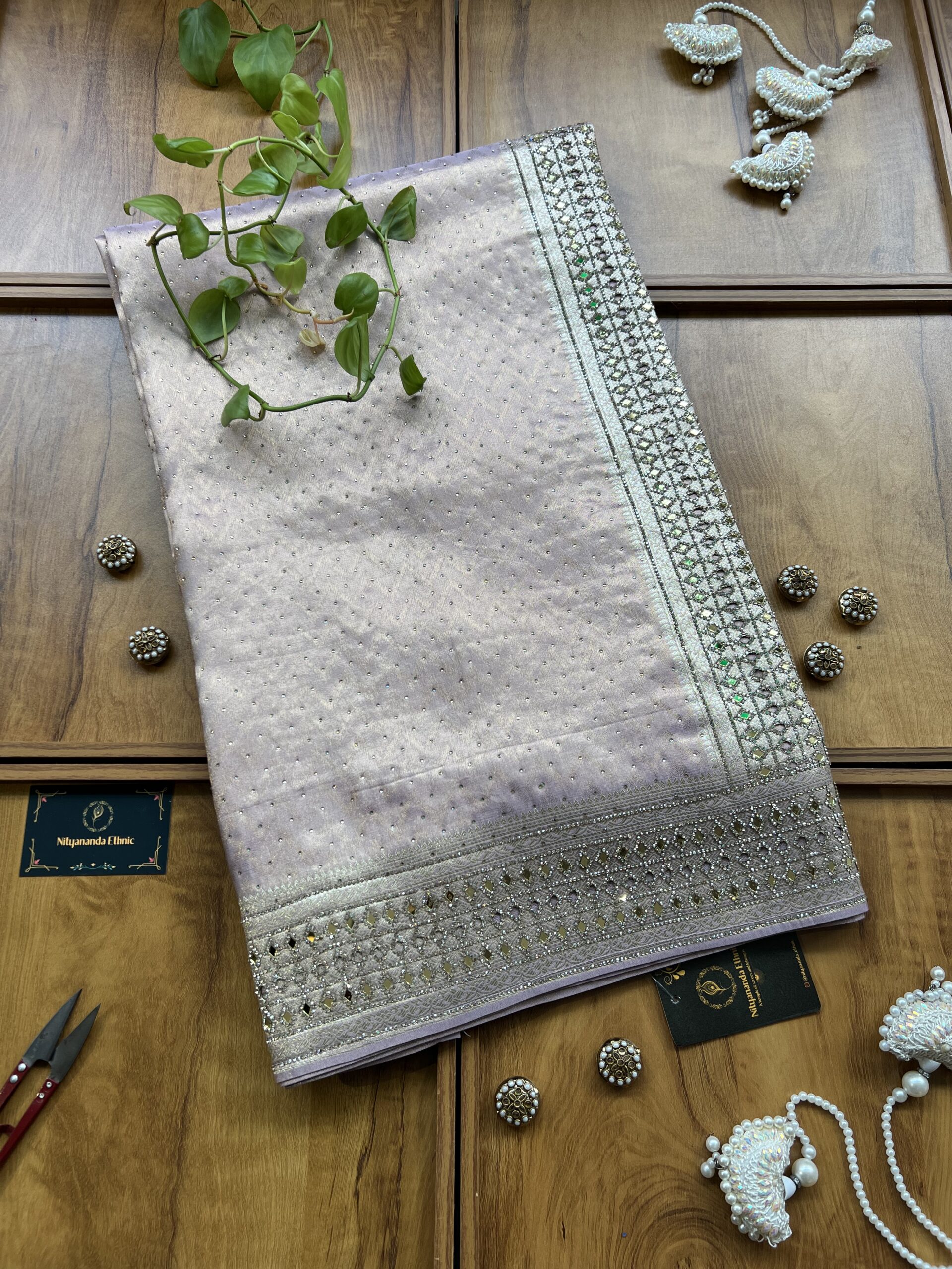 Lavender Woven Silk Saree with Mirror Border & Barfi Cutwork - Image 2