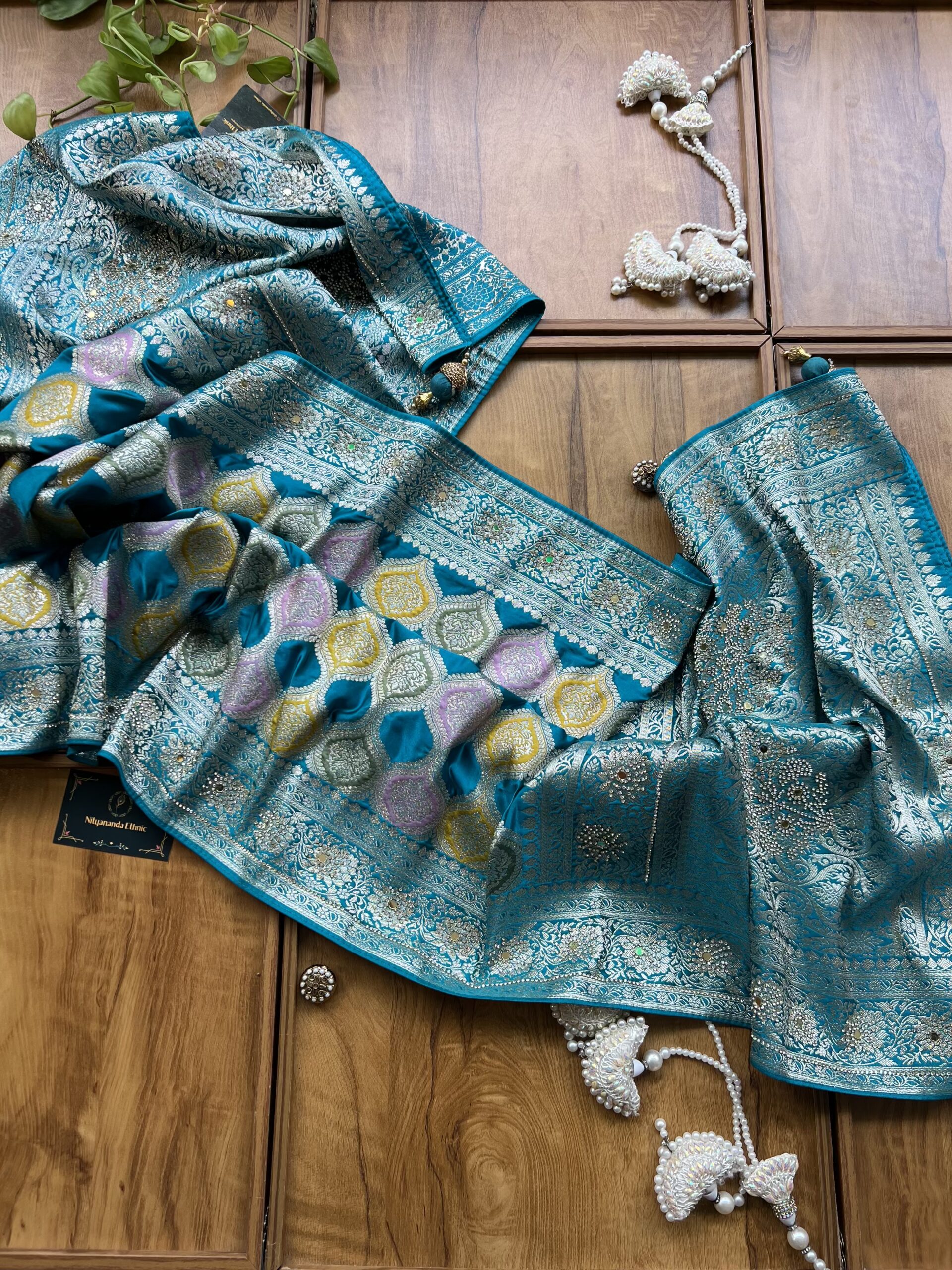 Firozi Blue Satin Silk Woven Zari Meenakari Saree with Heavy Dupatta - Image 5