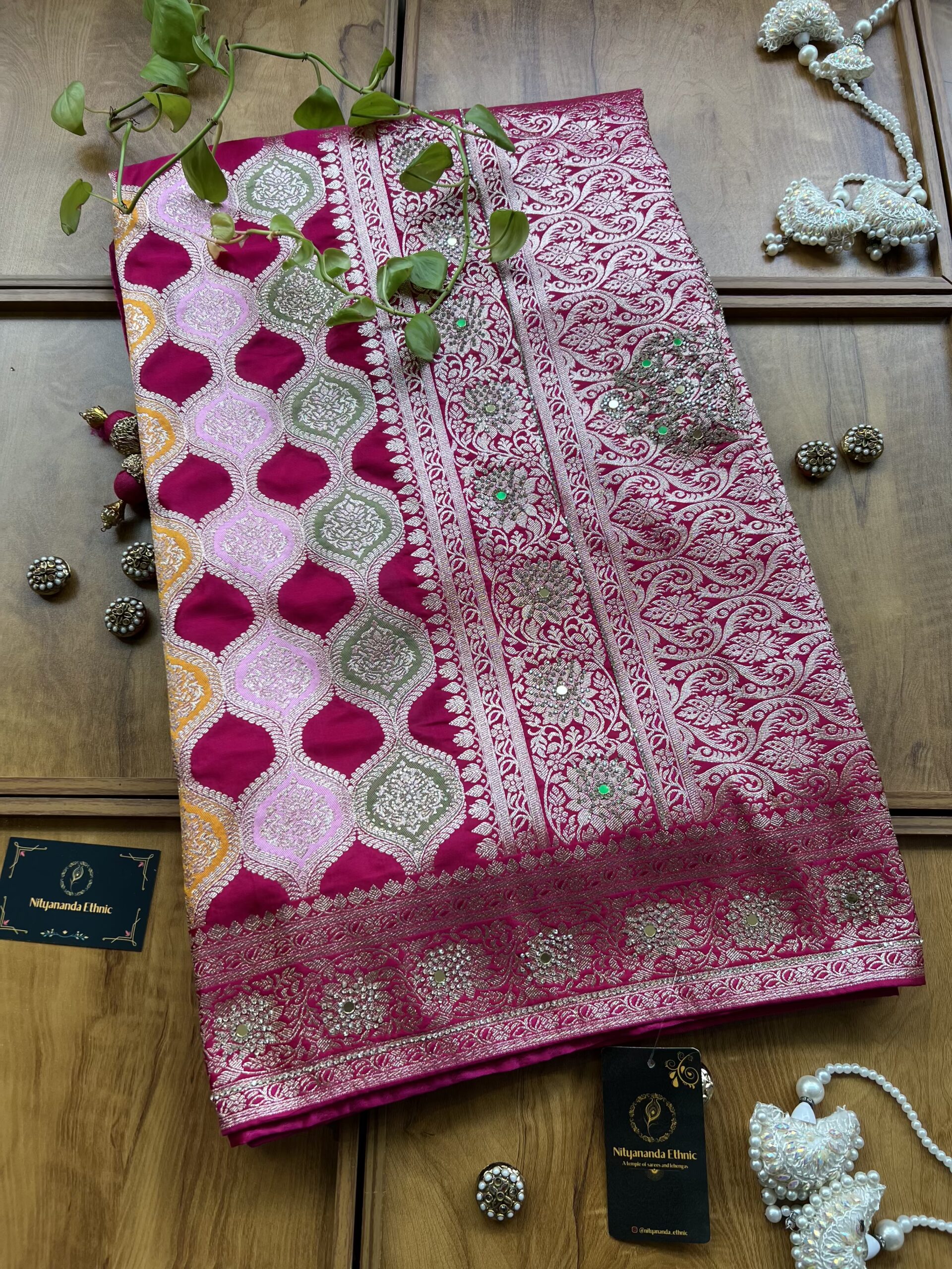 Cherry Red Satin Silk Woven Zari Meenakari Saree with Heavy Dupatta - Image 2