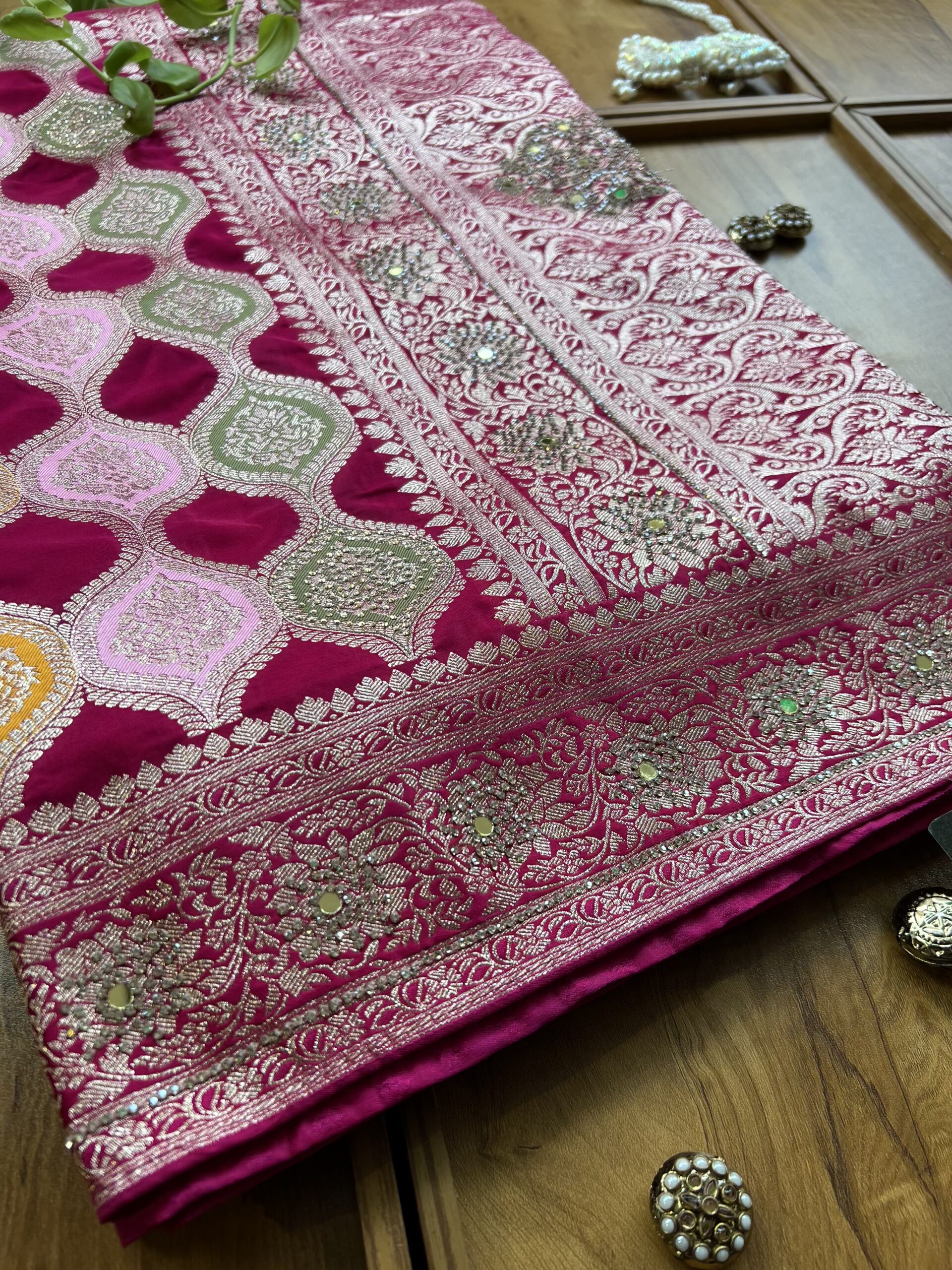 Cherry Red Satin Silk Woven Zari Meenakari Saree with Heavy Dupatta - Image 3
