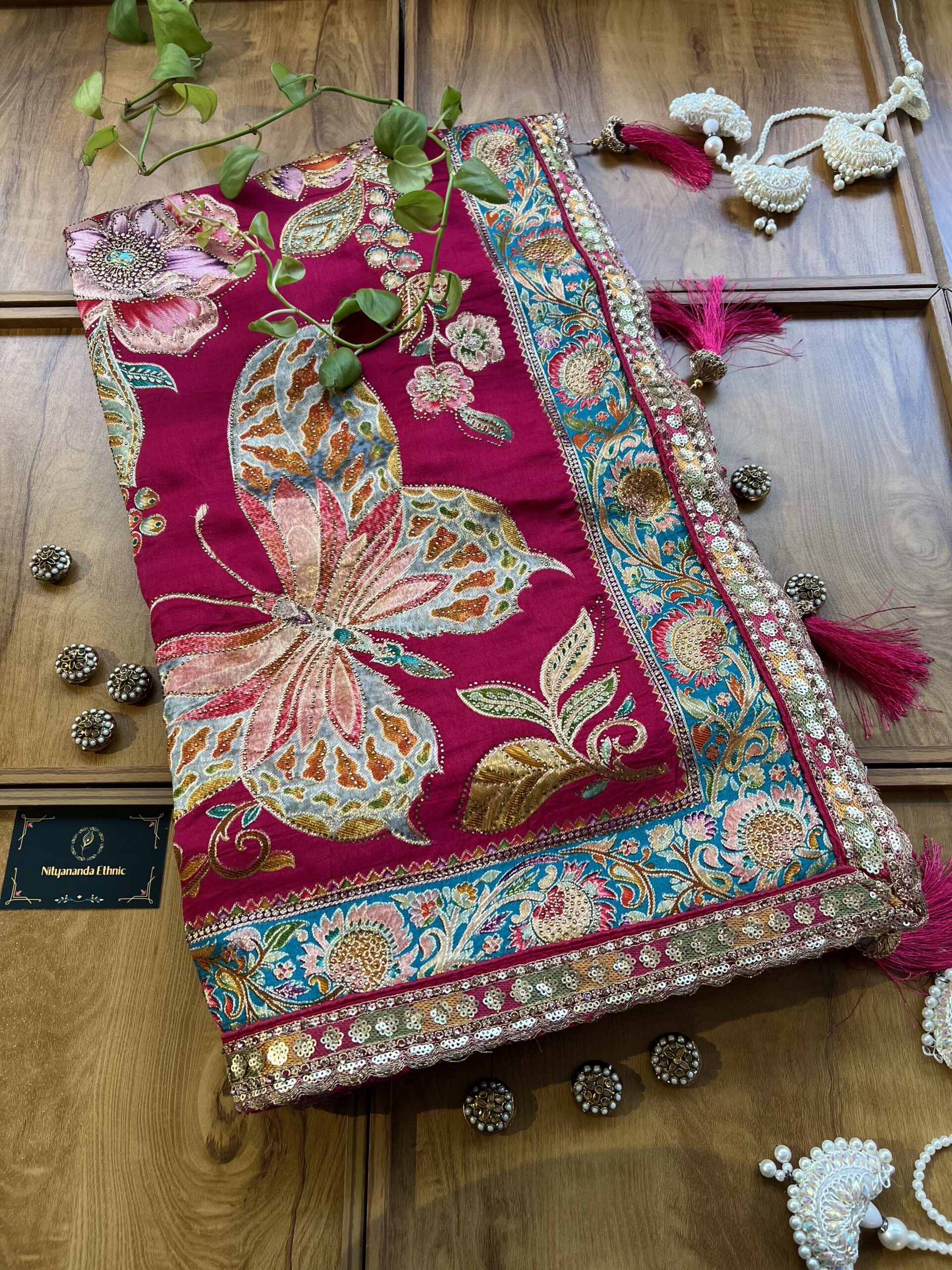 Rani Maheshwari Silk Khaddi Rangkaat Saree with Stitched Blouse - Image 3