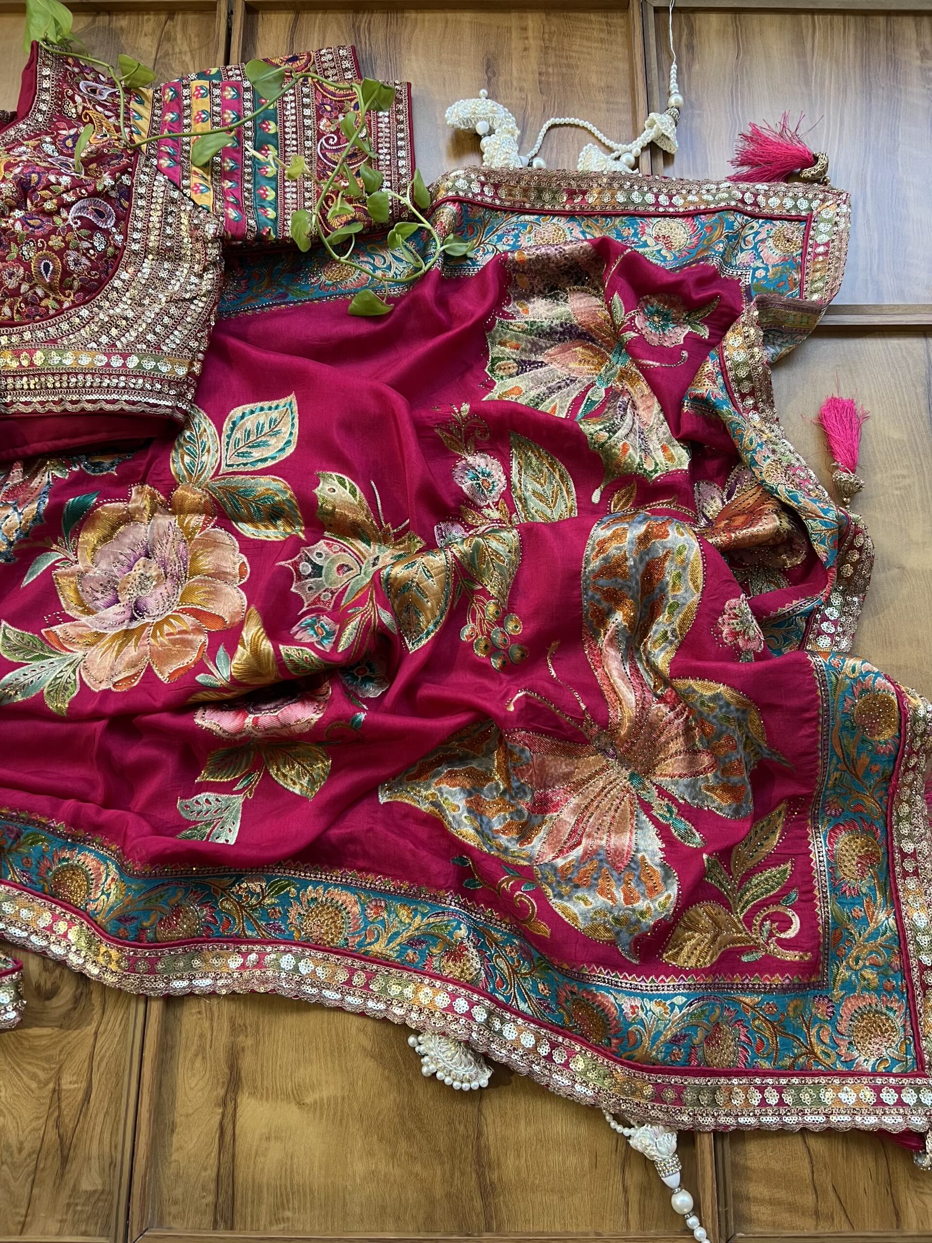 Rani Maheshwari Silk Khaddi Rangkaat Saree with Stitched Blouse - Image 4