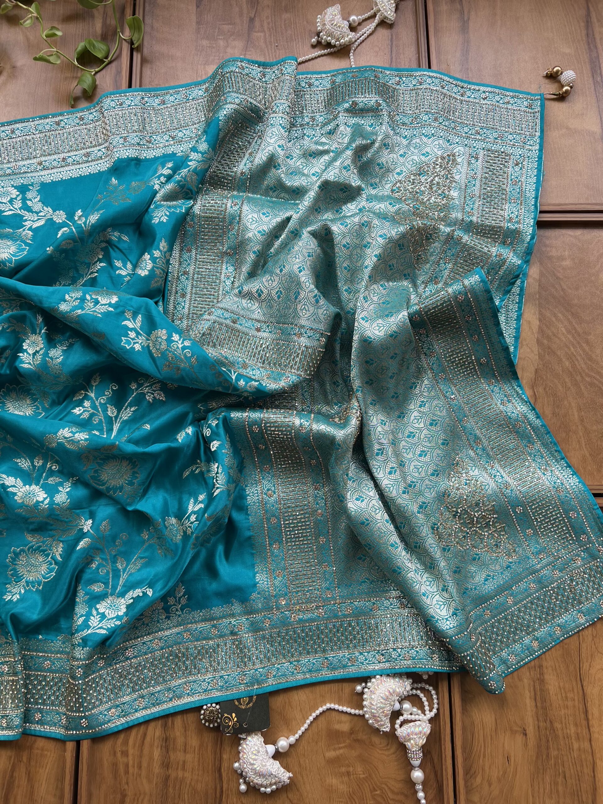 Firozi Satin Silk Woven Khaddi Work 3D Motifs Bel Jaal Saree - Image 4