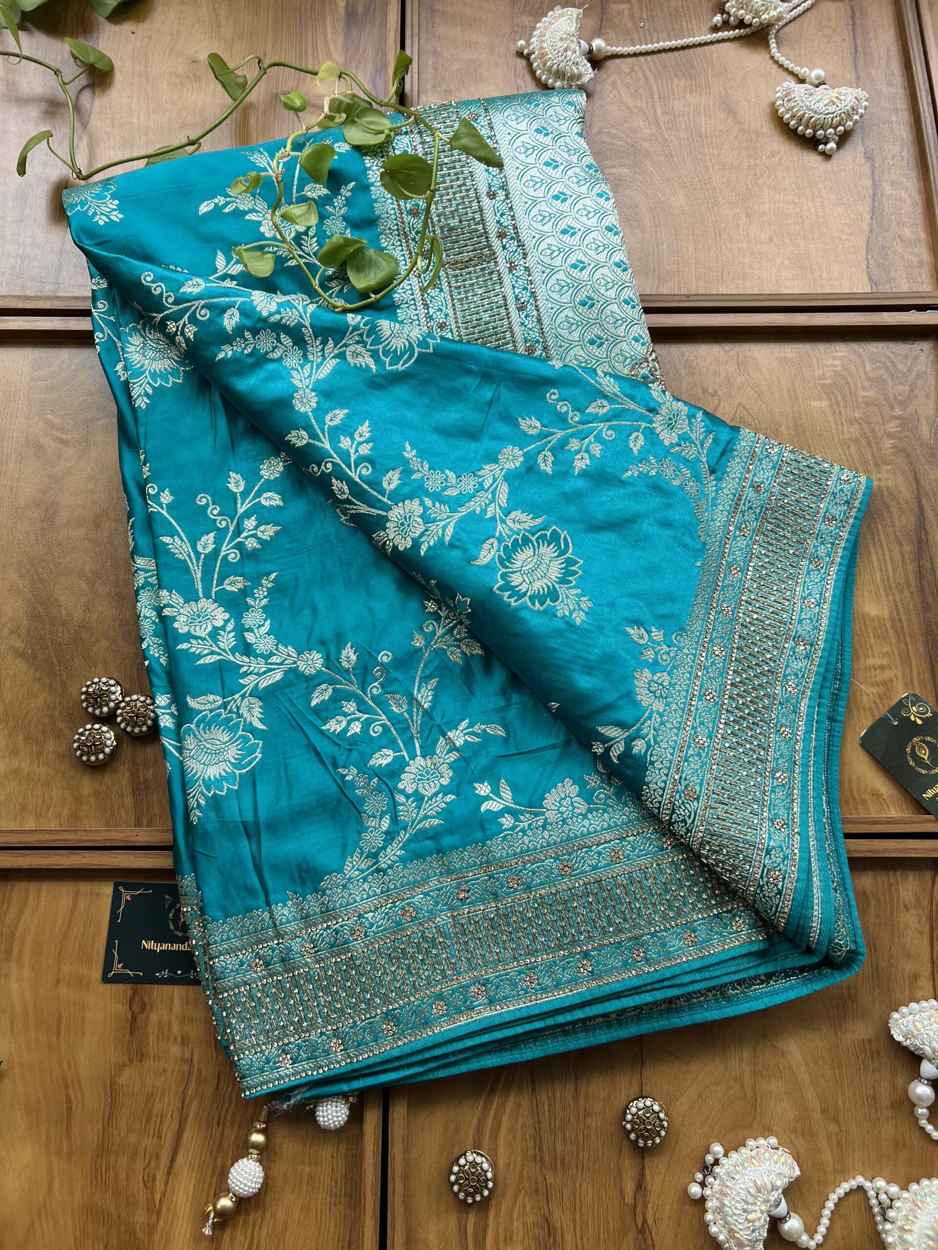 Firozi Satin Silk Woven Khaddi Work 3D Motifs Bel Jaal Saree - Image 3