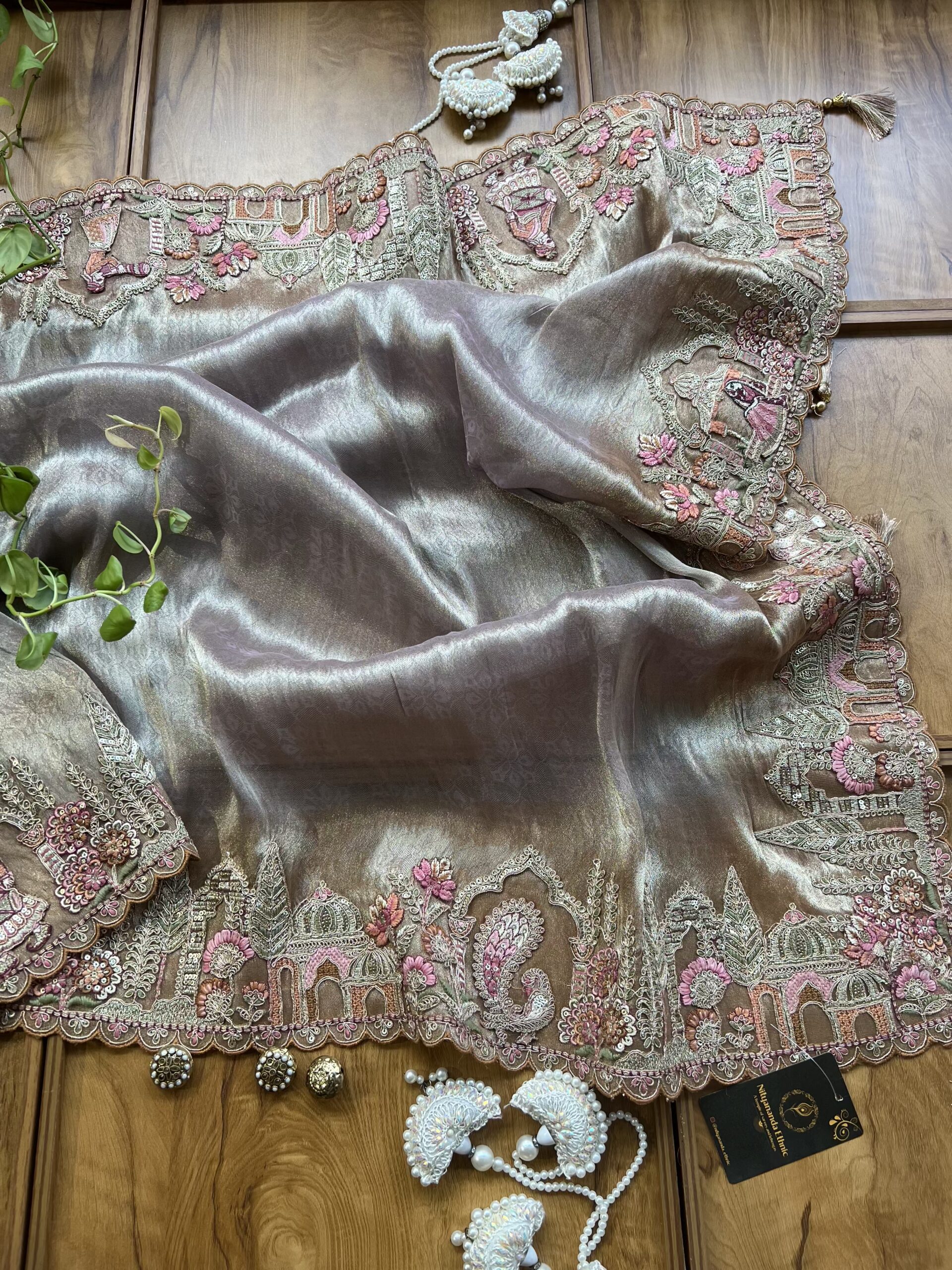 Copper Gold Ombre Self Cosmos Silk Saree with 3D Bagh Landscape Artwork - Image 5