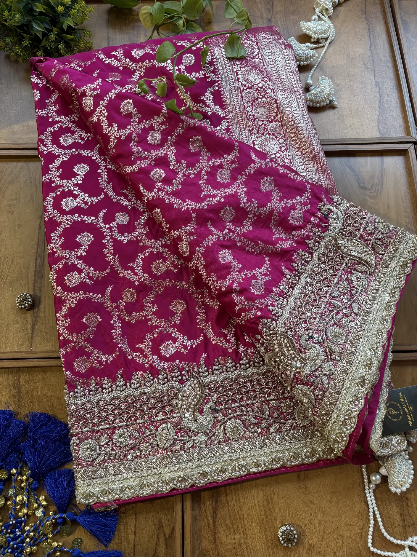Rani Satin Maharani Heavy Royal Border Jadau Handwork Saree - Image 4
