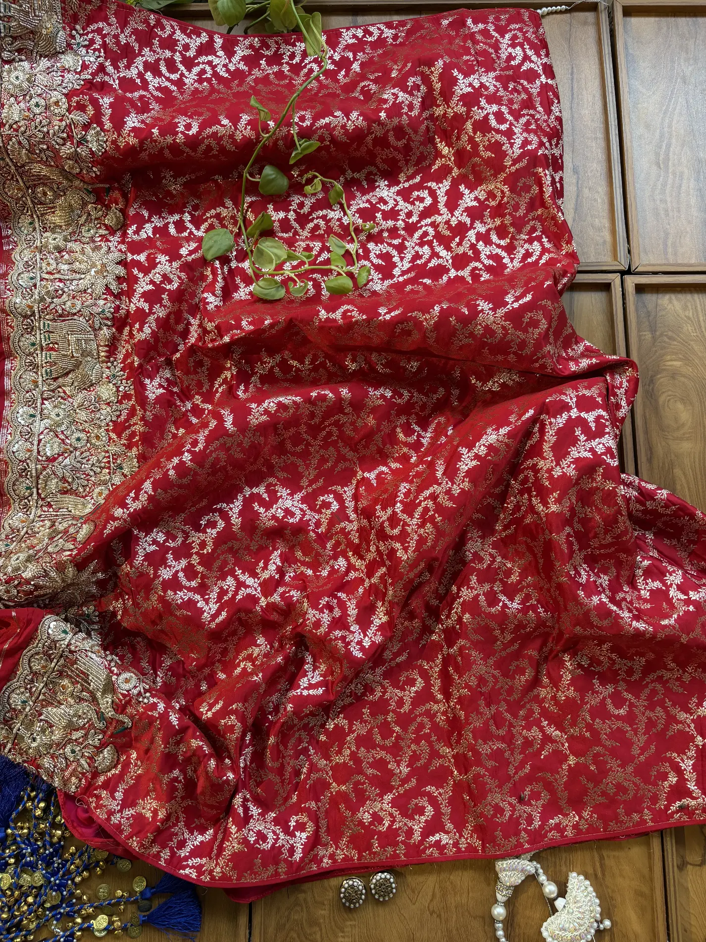Red Satin Maharani Heavy Royal Border Jadau Handwork Saree - Image 8