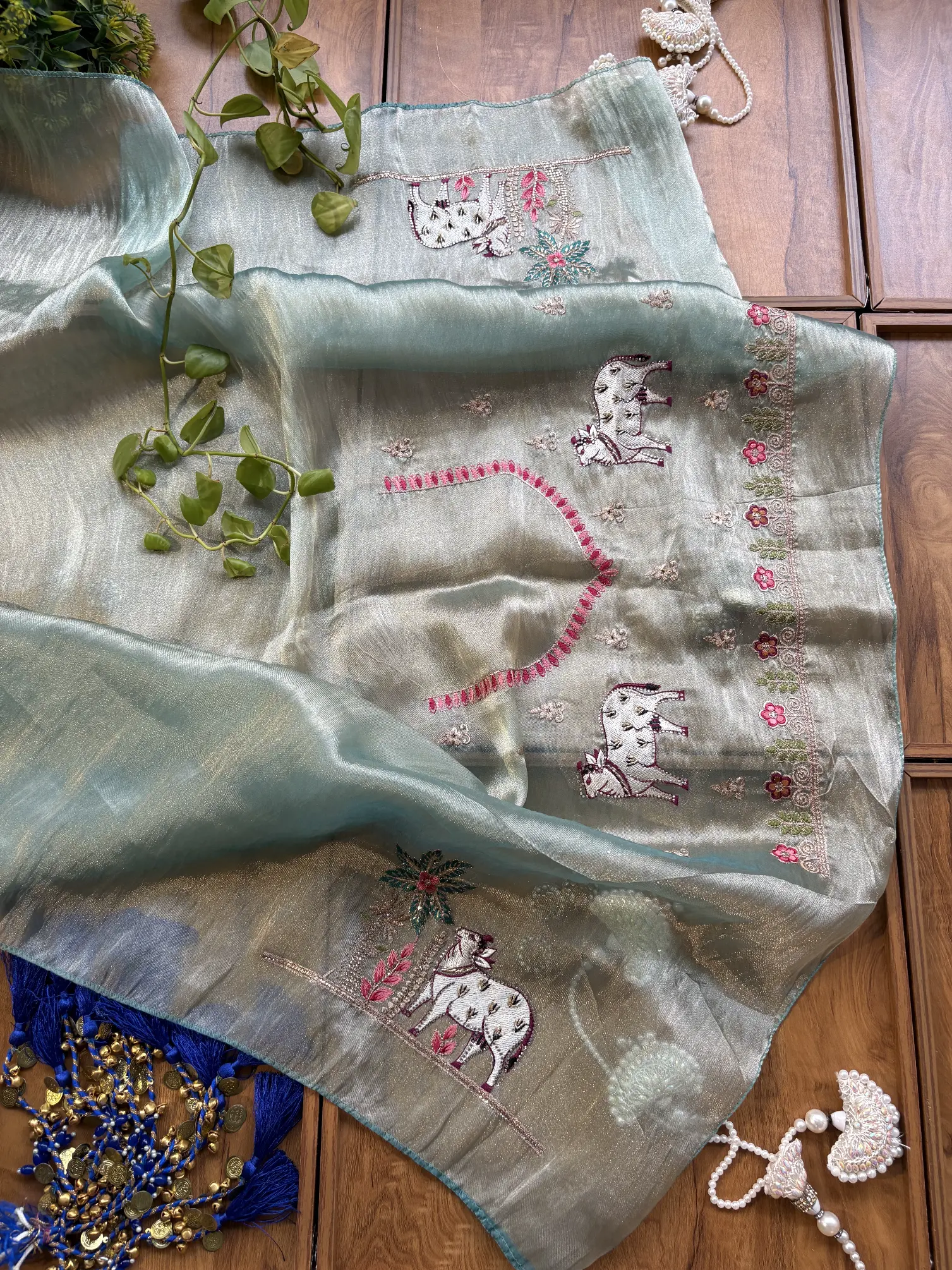 Powder Blue Gaiya Heavy Resham Handwork Border Saree - Image 5