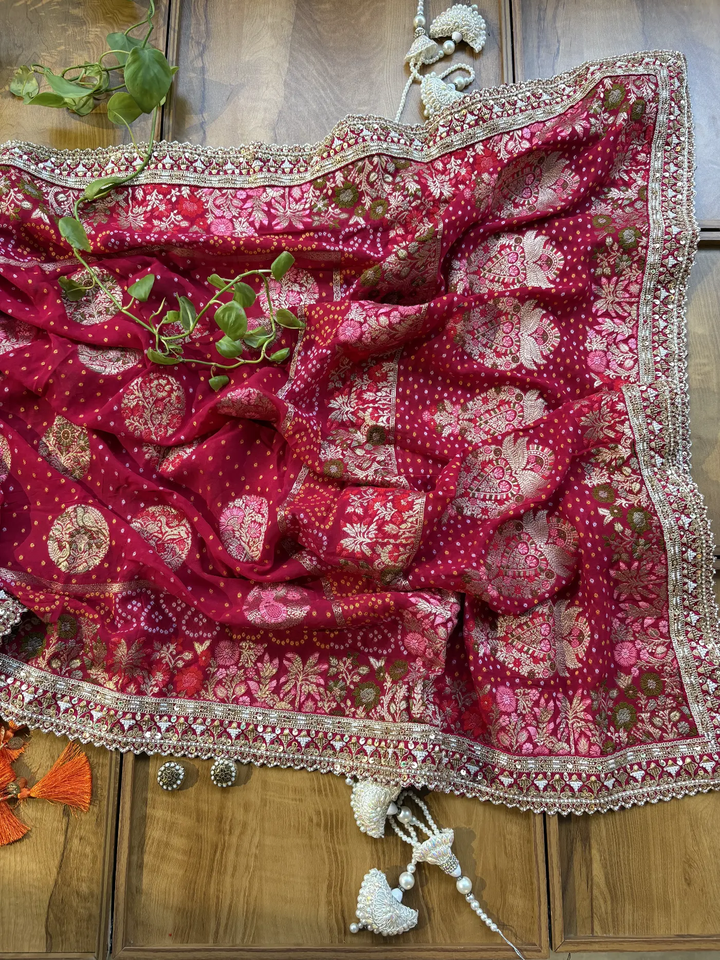 Rani Khaddi Georgette Heavy Motifs Handwork Border Saree - Image 4